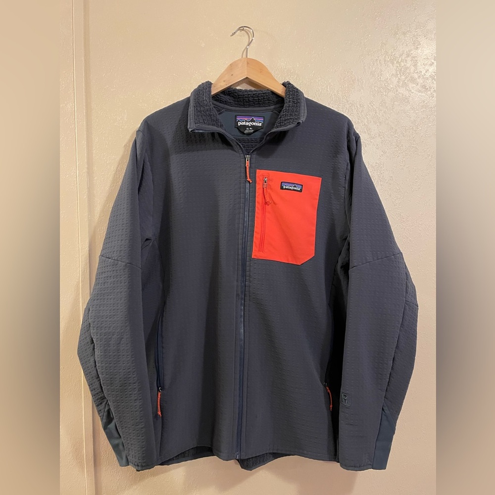 Patagonia men’s R2 TechFace jacket. Size XL